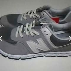 new balance 574のサムネイル