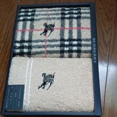 moonflower様専用ですBURBERRY バーバリー フェイスタオルのサムネイル