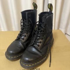 Dr. Martens 8ホール ブーツ ブラックのサムネイル