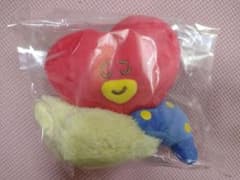 BT21 一番くじ  TATAぬいぐるみのサムネイル