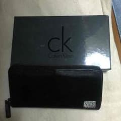 Calvin Klein 長財布のサムネイル