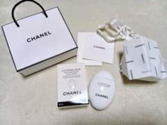 CHANEL シャネル ラ クレーム マン リッシュ 50mlハンドクリームのサムネイル