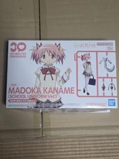 30MP 鹿目まどか (制服Ver.) プラモデルのサムネイル