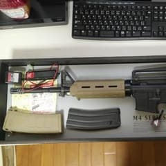 東京マルイ 次世代電動ガン M4A1 マグプルカスタムのサムネイル