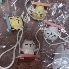 ちいかわ ブランコ2    ちいかわ シーサー くりまんじゅうのサムネイル