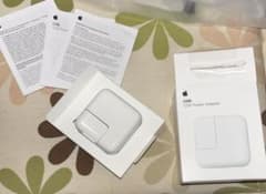 Apple 12W USB Power Adapterのサムネイル