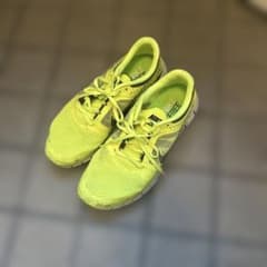 NIKE ランニングシューズ 28.5のサムネイル