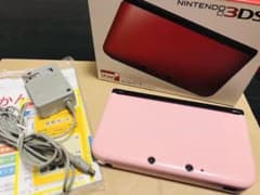 【最終値下げ】ニンテンドー3DS LL レッド×ブラック　SDカード付きのサムネイル