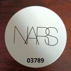 NARS ライトリフレクティング セラムクッションファンデーション 03789