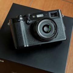 FUJIFILM X100Fのサムネイル