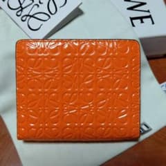 ロエベ　コンパクトジップウォレットのサムネイル