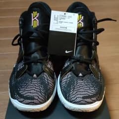 ナイキ　カイリー7   KYRIE 7（GS）24.5cm　新品未使用のサムネイル