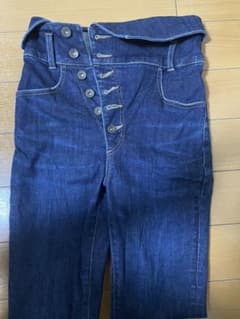 値下げ‼️rienda ターンカラーHWDENIMアンクルパギンスのサムネイル