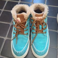 チチカカ　ネイティブ刺繍ミドルスニーカーのサムネイル