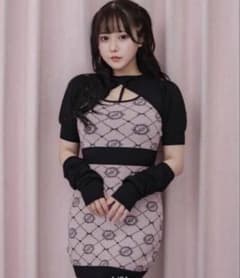 pium ピウム モノグラムカットアウトニットワンピース ピンク pium ピウム モノグラムカットアウトニットワンピース ピンク