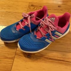 adidas スニーカー　23cmのサムネイル