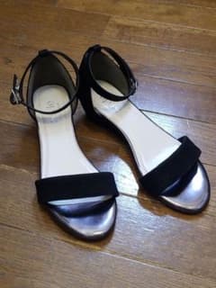 お値下げ　美品　サンダルのサムネイル
