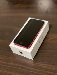 iPhone SE 第2世代 (SE2) レッド 128 GB SIMフリーのサムネイル