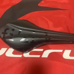 フィジーク アリオネ バーサス kiumレールのサムネイル
