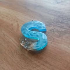 イニシャル S レジン キーホルダー 海のサムネイル