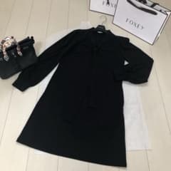 新品　foxey  ボウタイワンピースのサムネイル