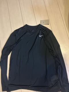 新品　（L）NIKE DRI FIT ドライフィット　ナイキのサムネイル