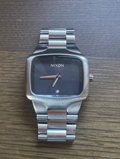 Nixon 腕時計　箱も欲しい方は教えてくださいのサムネイル