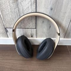 Beats Studio Wireless ブラック/アイボリーのサムネイル