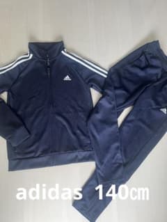 adidas ジャージ上下セット　 ネイビー 140㎝のサムネイル