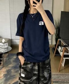 ネイビー 半袖 Tシャツ ロゴ入りのサムネイル