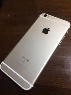 iPhone 6s Gold 32 GB 本革ケースつき。今だけ超激安！最終価格のサムネイル