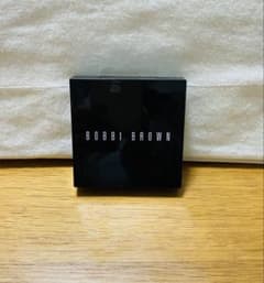 BOBBI BROWN ハイライティングパウダーのサムネイル