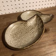 【よしざわ釜】oldwhite 白鳥の小皿＜金彩＞ よしざわ釜】oldwhite 白鳥の小皿＜金彩＞ - メルカリ