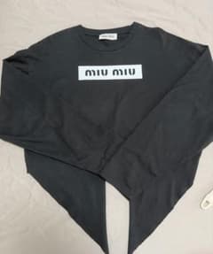 miu miu 黒 長袖 Tシャツ 尖った裾 Mサイズ - メルカリ