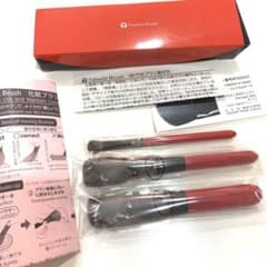 新品 竹田ブラシ takeda brushフェイスブラシ 3本セット 熊野筆のサムネイル
