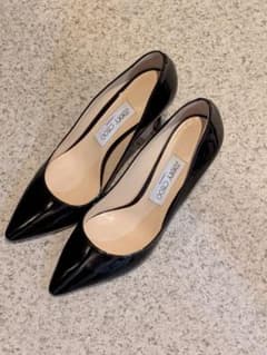 JIMMY CHOO エナメル パンプス ブラックのサムネイル