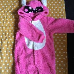 ウサギのロンパースのサムネイル