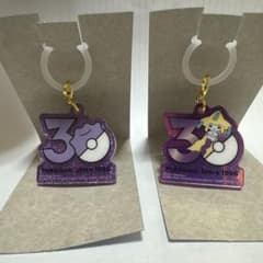 ポケモン 30周年 アクリルキーホルダー メタモン ジラーチ 2種のサムネイル