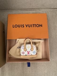 Louis Vuitton×村上隆2025 バッグチャーム・マイクロ アルマ Louis Vuitton×村上隆2025 バッグチャーム・マイクロ アルマ - メルカリ