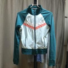 tommy jeans トレーナーのサムネイル