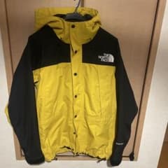 THE NORTH FACE マウンテンパーカー イエロー Sのサムネイル