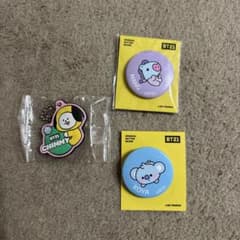 BT21 Pin Badge Keychain 3-Piece Set