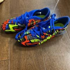 adidas 新品　スパイク　23.5のサムネイル