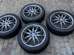 スタッドレスタイヤホイール　225/45/18 4本のサムネイル