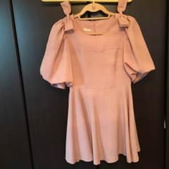 ハニーバンチ ♡ シェリーワンピースのサムネイル