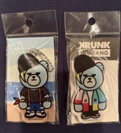 KRUNK×BIGBANG 아크릴 다이 컷 키 체인 2개 세트