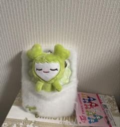 TWICE LOVELYS ぬいぐるみパスケース 緑 - メルカリ