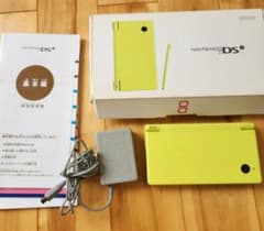 Nintendo DS イエロー 本体のサムネイル