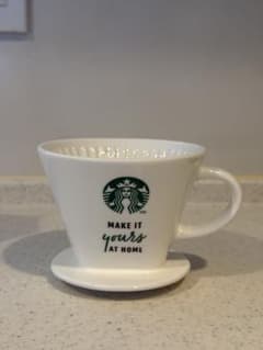 Starbucks コーヒードリッパー 陶器製 ホワイトのサムネイル