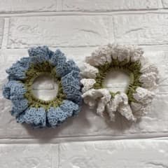 ２個セットハンドメイド手編みシュシュ　みずいろのサムネイル